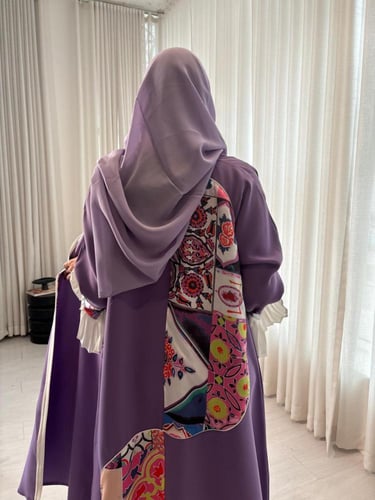 عباية كلوش كريب إطلالة ملكية