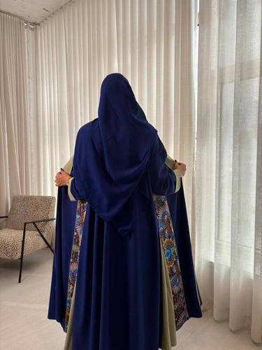 عباية ملونة فخمة كلوش كريب –أزرق أنيق للدوام