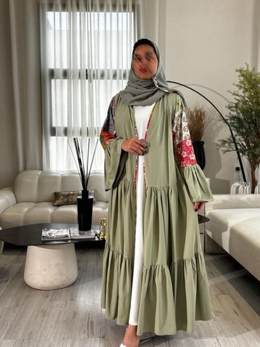 عباية كريب أخضر فاتح قصة كلوش