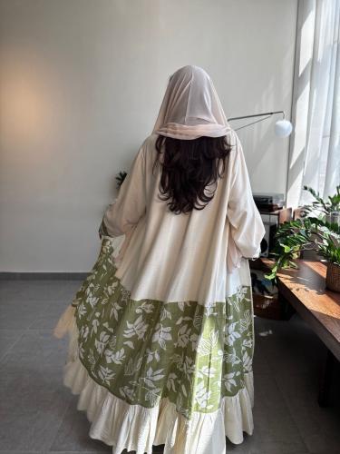 عباية قصة رفلز لون اوف وايت