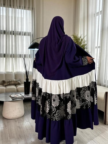 عباية قصة رفلز نوع القماش كريب مع طبقة من الرفلز ل...