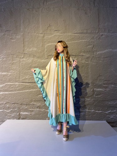 جلابية بيتي لنن واسعة بأطراف كشكش