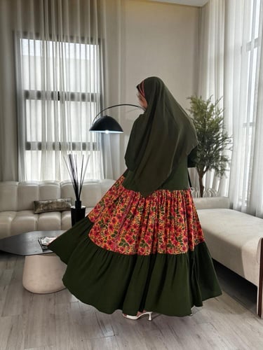 عباية قصة رفلز