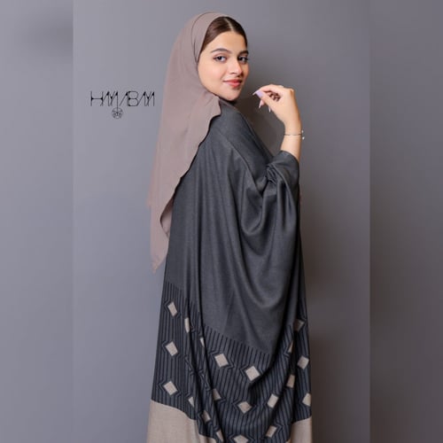 عباية كشميلون بشت بتفاصيل فخمة