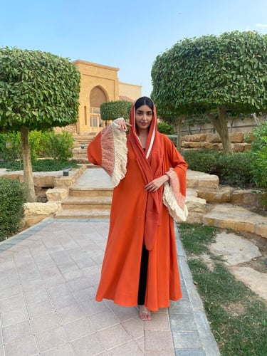 عباية كلوش كريب بتصميم واسع