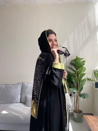 عباية كلوش كريب بأكمام ضيقة