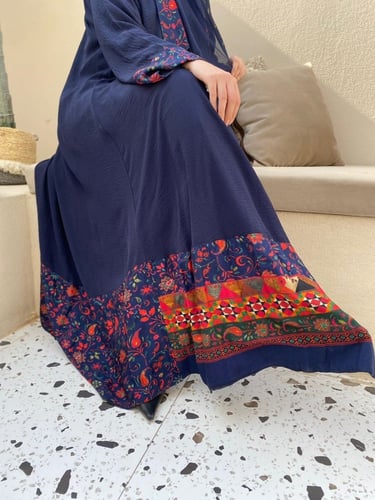 عباية قصة كلوش نوع القماش كريب وممكن تتنفذ بالون ا...