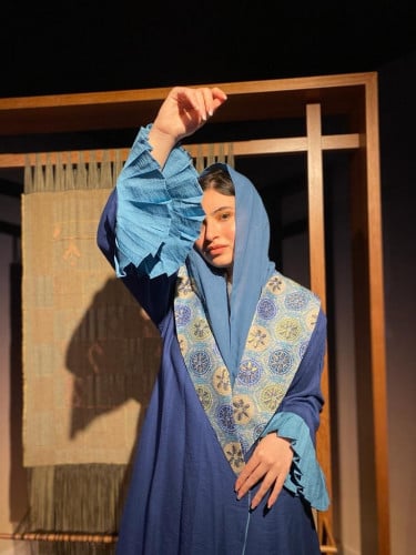 عباية قصة كلوش نوع القماش كريب الون سماوي وممكن تغ...