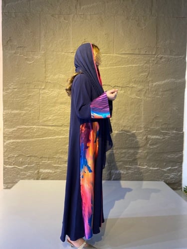 عباية قصة كلوش نوع القماش كريب الون كحلي وممكن يتغ...