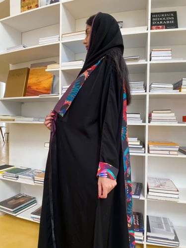 عباية كلوش كريب بستايل ملكي