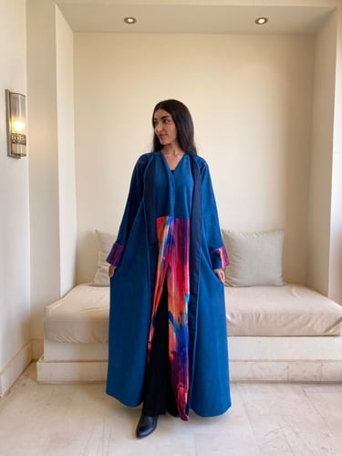 عباية زرقاء شتوية شاموا كلوش مع تكسير أمامي