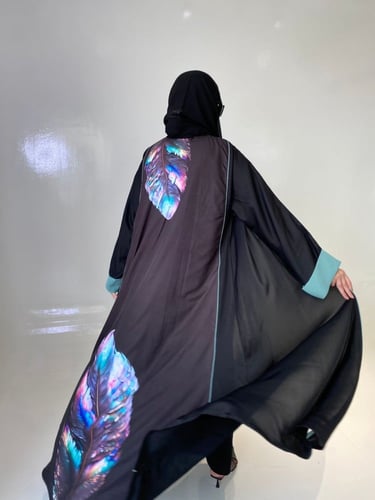 عباية كريب كلوش بخيارات ألوان