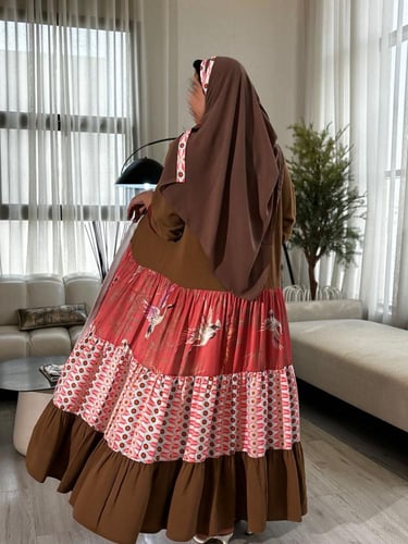 عباية قصة رفلز
