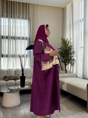 عباية قصة مستقيمة نوع القماش كريب