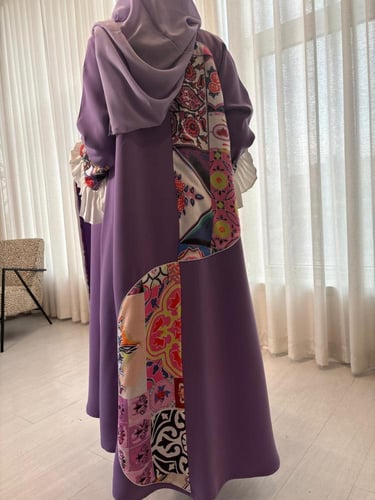 عباية كلوش كريب إطلالة ملكية