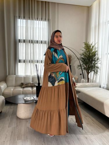 فستان تحت العباية