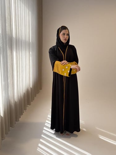 عباية كلوش كريب بأكمام مشجرة