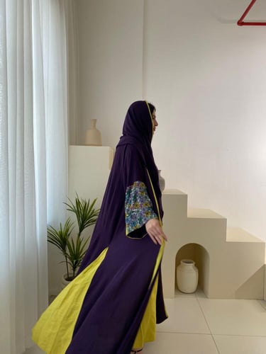 عباية قصة كلوش نوع القماش كريب الون بنفسجي غامق وم...