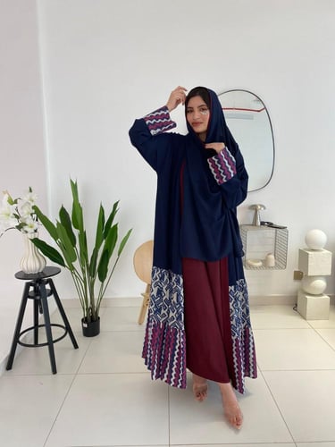 عباية قصة كلوش نوع القماش كريب و لنن لون كحلي مع ن...