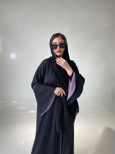 عباية قصة كلوش بالون الأسود