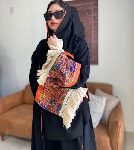 عباية كلوش كريب ستايل خليجي