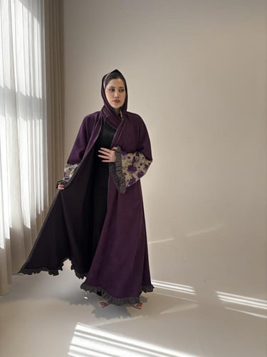 عباية كلوش شامواه بنفسجي بأطراف مشجرة