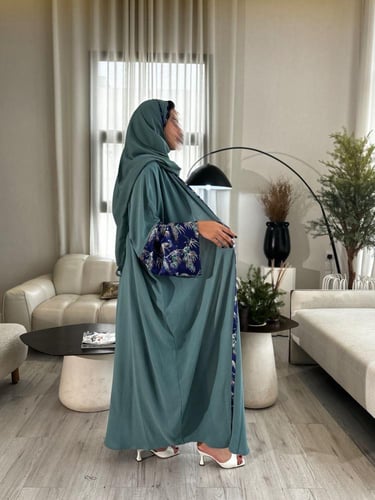 عباية قصة نص بشت