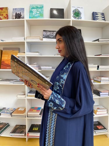 عباية كلوش كريب عملية أنيقة