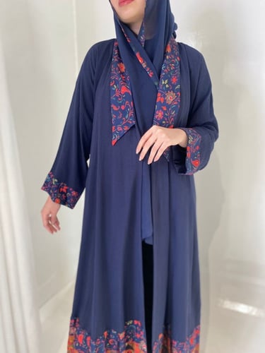 عباية قصة كلوش نوع القماش كريب وممكن تتنفذ بالون ا...