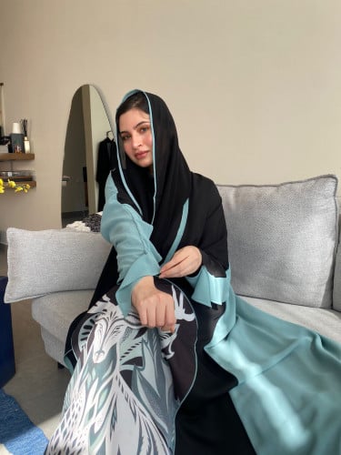 عباية كريب كلوش مع اختيار اللون