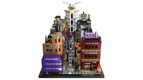 Diagon Alley™ Wizarding Shops