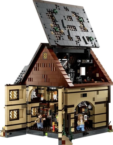 Disney Hocus Pocus: The Sanderson Sisters' Cottage