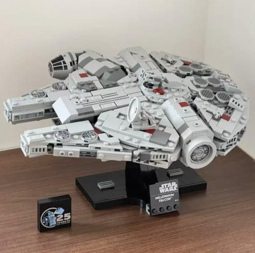 Star Wars Millennium Falcon