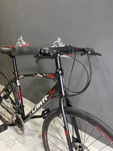 دراجة هجين من شركة لاوا