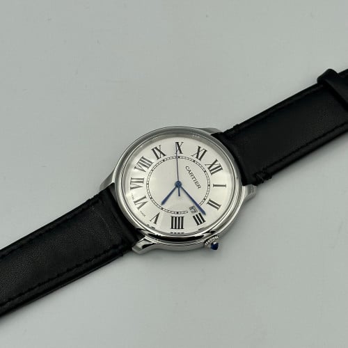 كارتييه روند موست جلد اسود