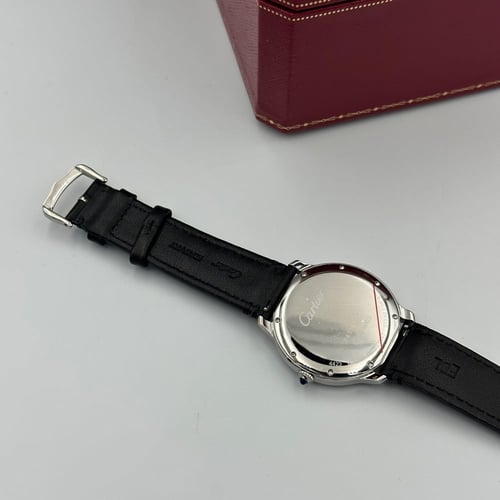 كارتييه روند موست جلد اسود