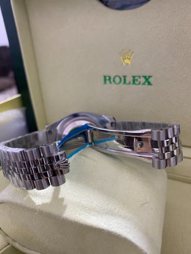 رولكس رجالي فضي