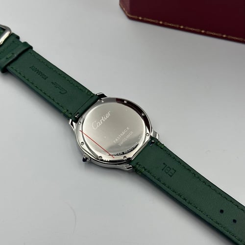 كارتييه روند موست جلد اخضر