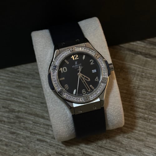 ساعة هوبلت نسائي