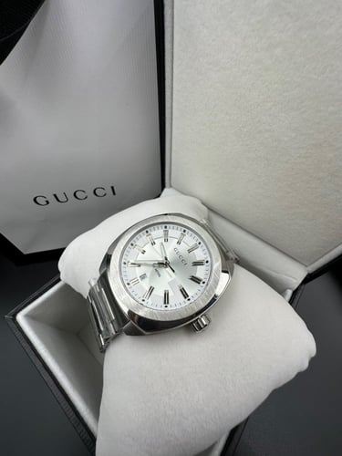 ساعة قوتشي رجالي