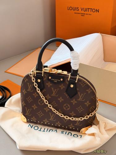 شنطه lv