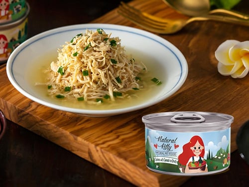 معلبات ناتشورال كيتي فيليه الدجاج مع السبانخ في ال...