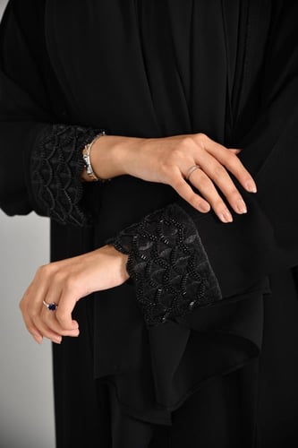 عباية حورية