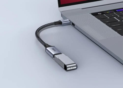 كابل من مخرج USB إلى type c
