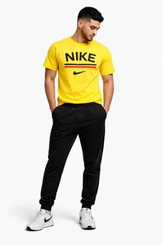 Yellow T-shirt and black pants-6788