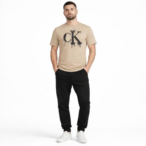 Beige T-shirt and black pants 7899