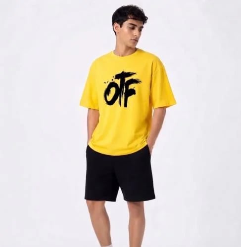 T-shirt and pants set