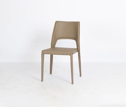 كرسي مفرد بتصميم انسيابي والوان جذابه