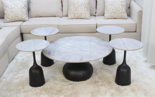 طقم طاولات خدمه تحفة فنية في غرفة معيشتك