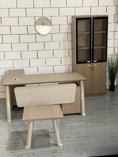 مكتب ترابي بيج بتصميم عصري ومتين لمكتبك المثالي